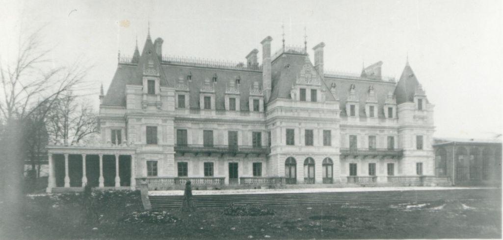 Pałac w Kozienicach widziany od tyłu - zdjęcie historyczne